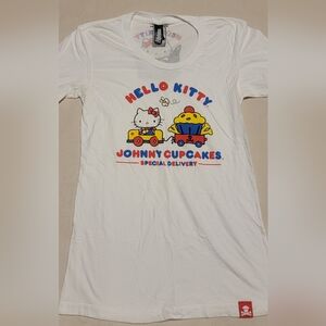 Hello kitty x Johnny Cupcakes collab tshirt rare Sanrio